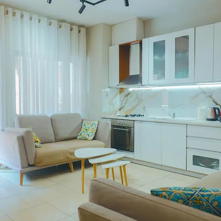 Middle Center Gallery 1 Skanderbeg Square Apartamento Tirana